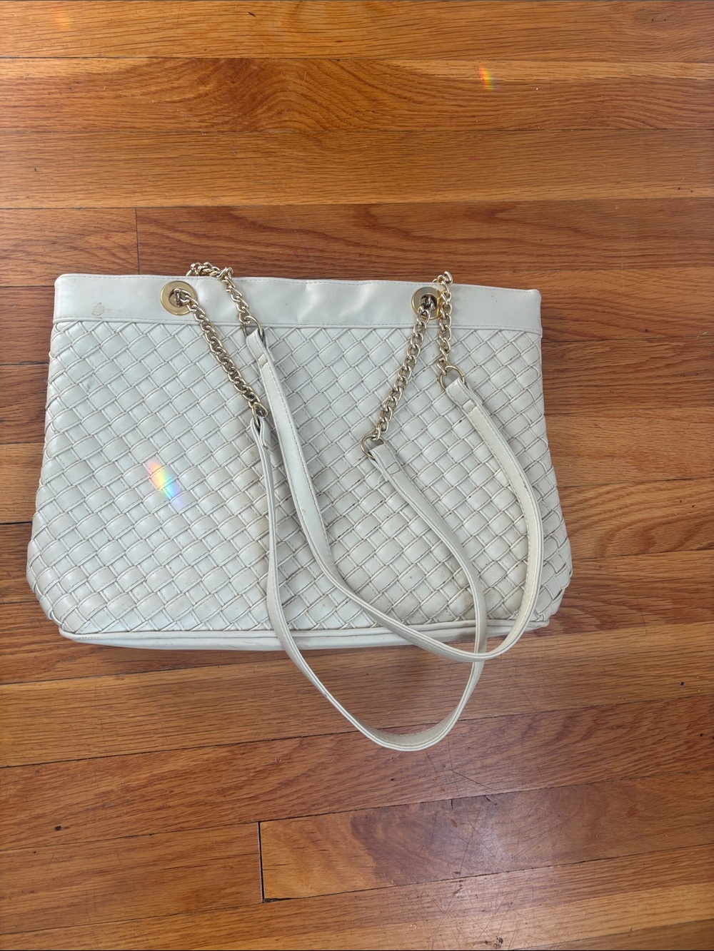 Jennifer Moore Cream Woven Shoulder Bag with Gold Chain Straps